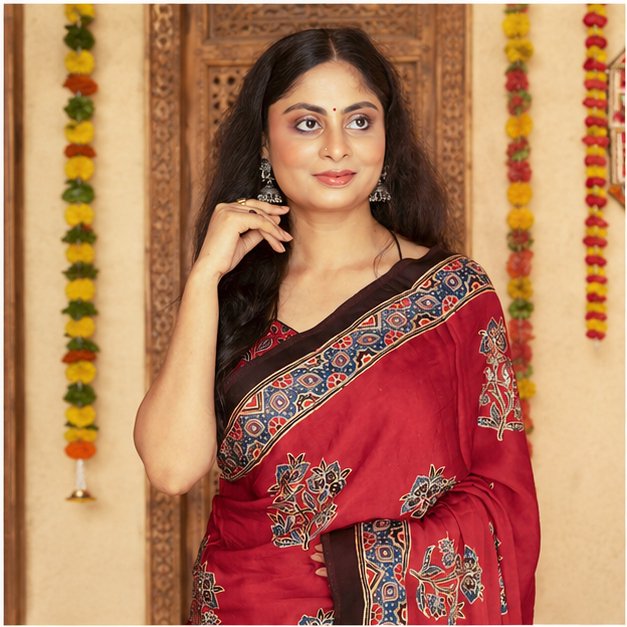 ShrEes EMBROIDERY MODAL AJRAKH SAREE - View 4