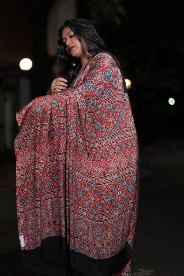 Modal Saree - Image 2