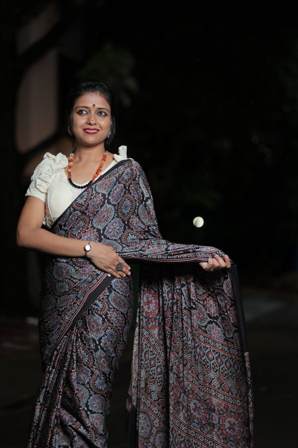 Modal Saree - Image 2
