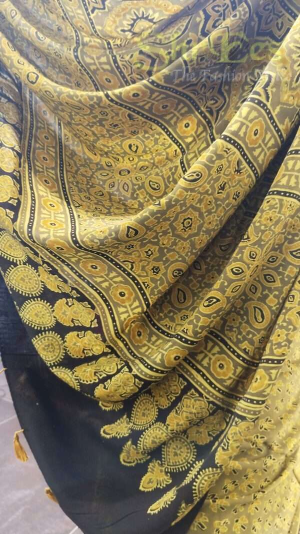 Handblock Premium Modal Silk Saree - Image 3